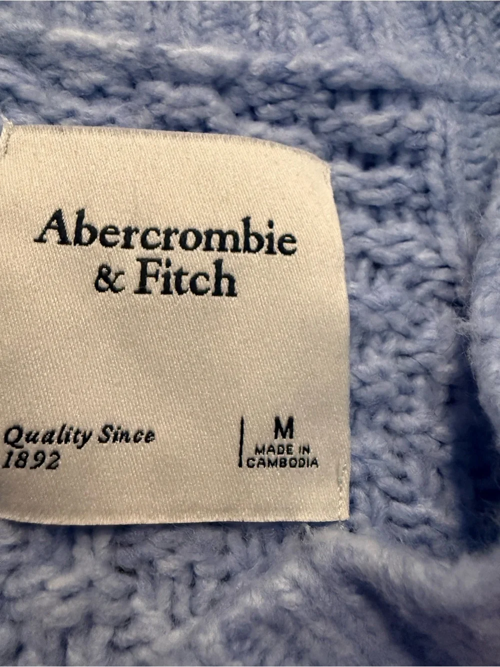 Abercrombie Cable Knit Cardigan (M)